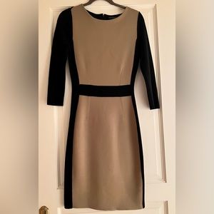 MANRICO CASHMERE | Knee-Length Dress
Size S